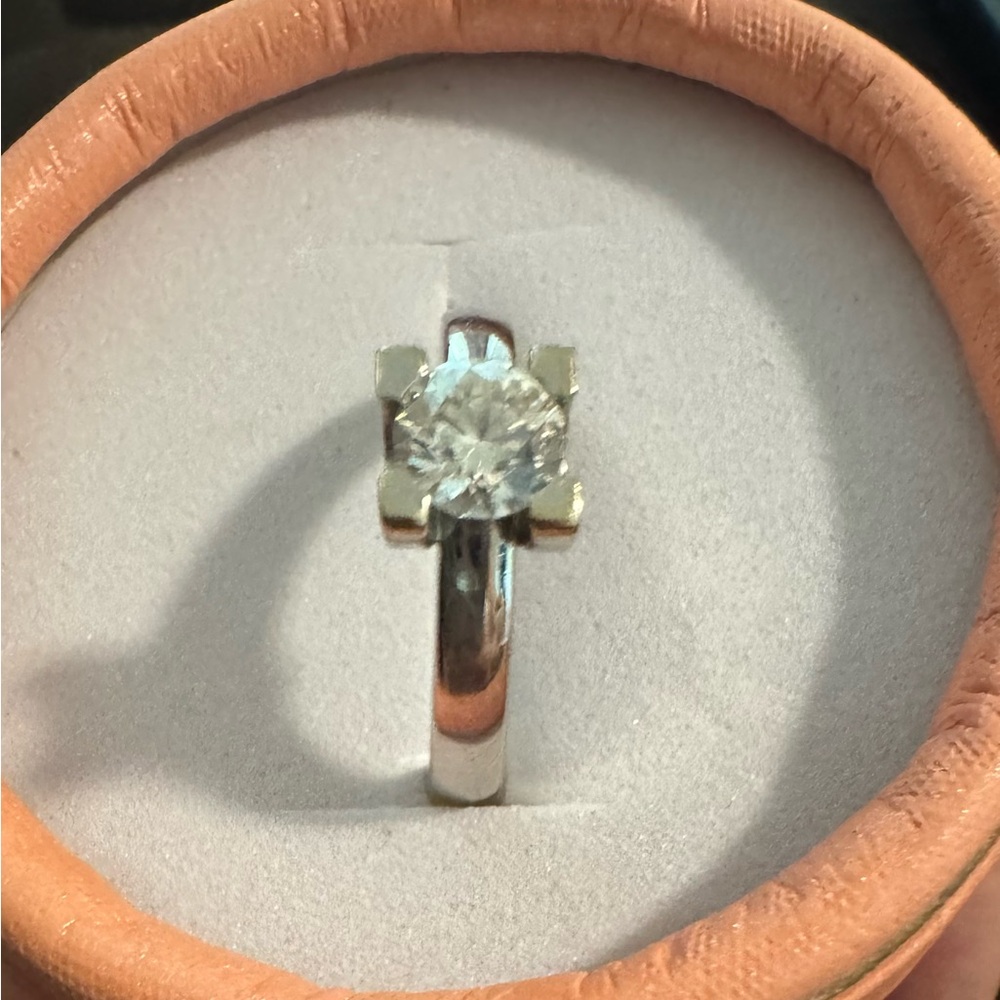 Classic White Ring with Sparkling Diamond Stone and Smooth Band